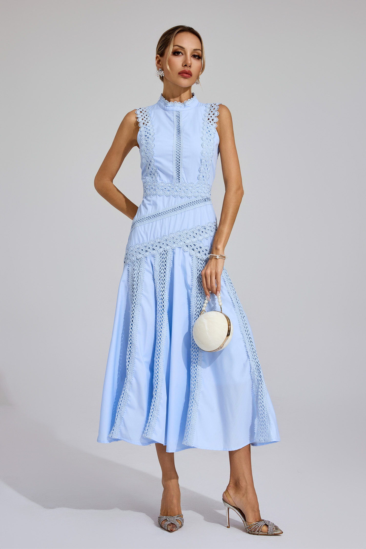 Susanna-Jasper-Blue-2.jpeg